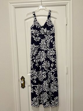 Ladies J McLaughlin Long Navy Scroll Maxi Sleeveless Dress Medium